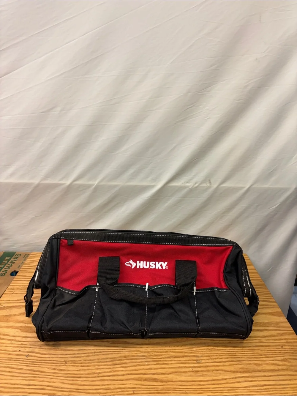 Sky Red and Black Duffel Tool Bag – Heavy-Duty Carrying Case